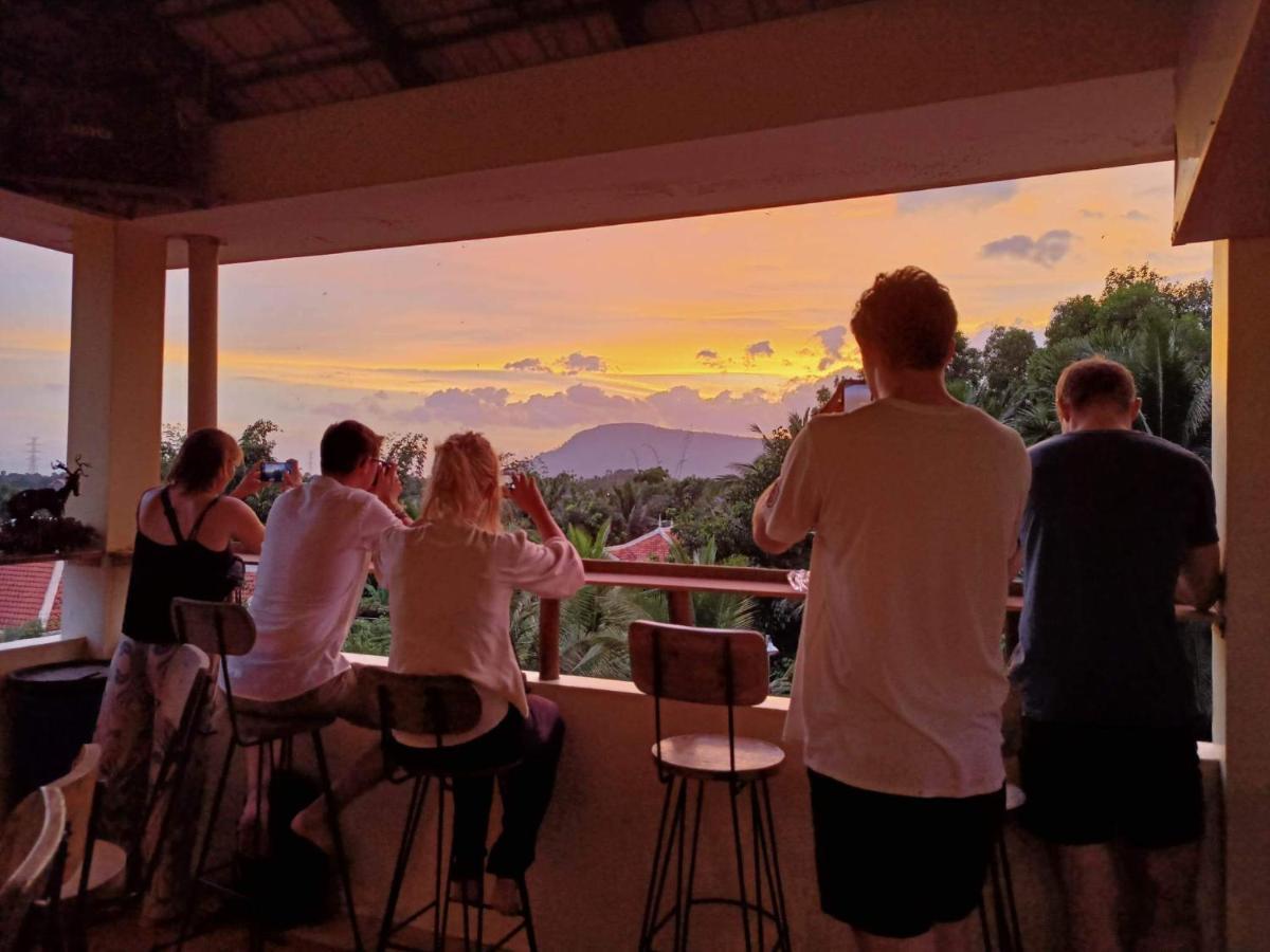 Karma Traders Kampot Hostel Eksteriør bilde