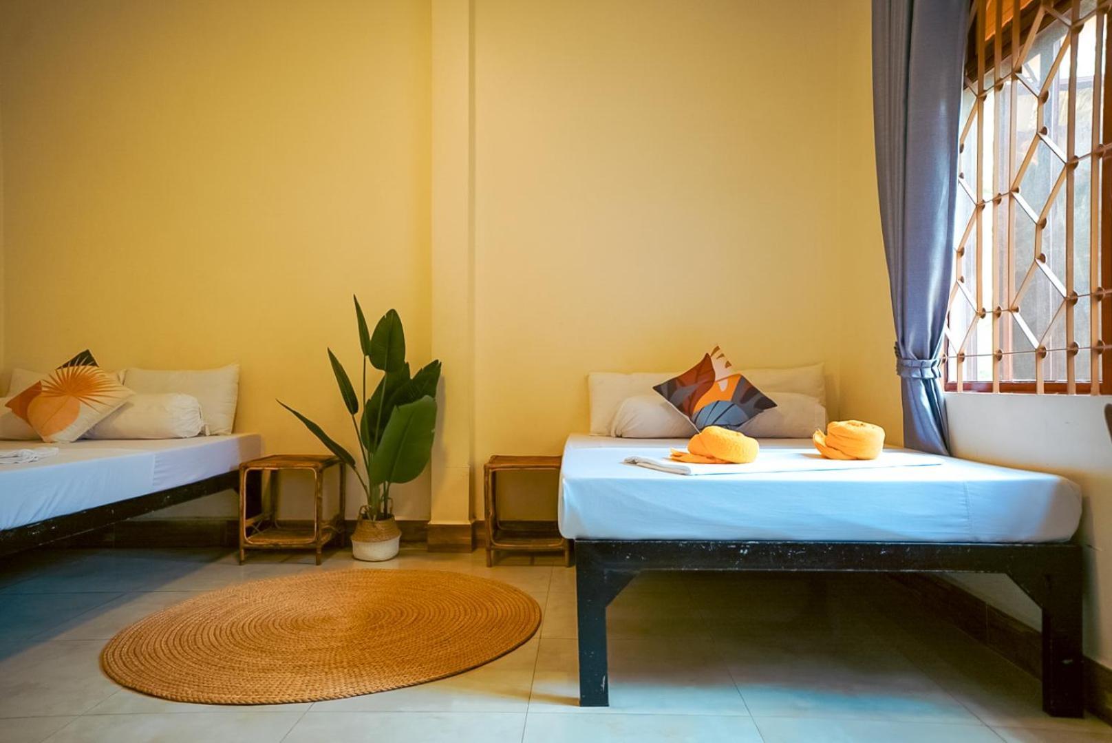 Karma Traders Kampot Hostel Eksteriør bilde