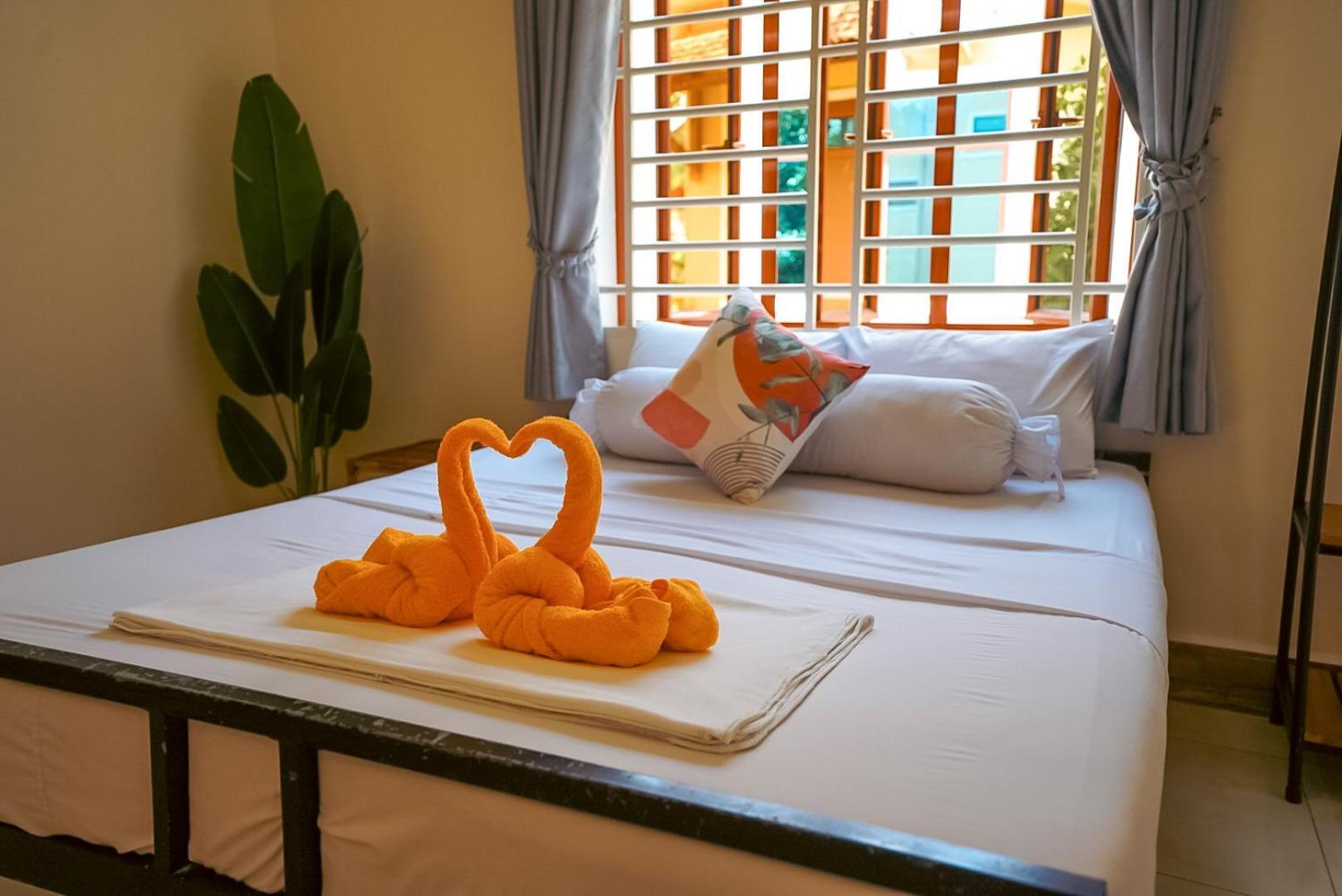 Karma Traders Kampot Hostel Eksteriør bilde