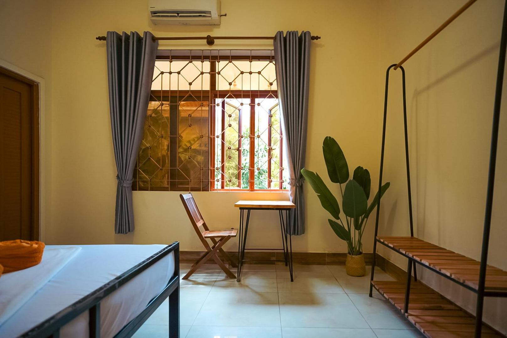 Karma Traders Kampot Hostel Eksteriør bilde