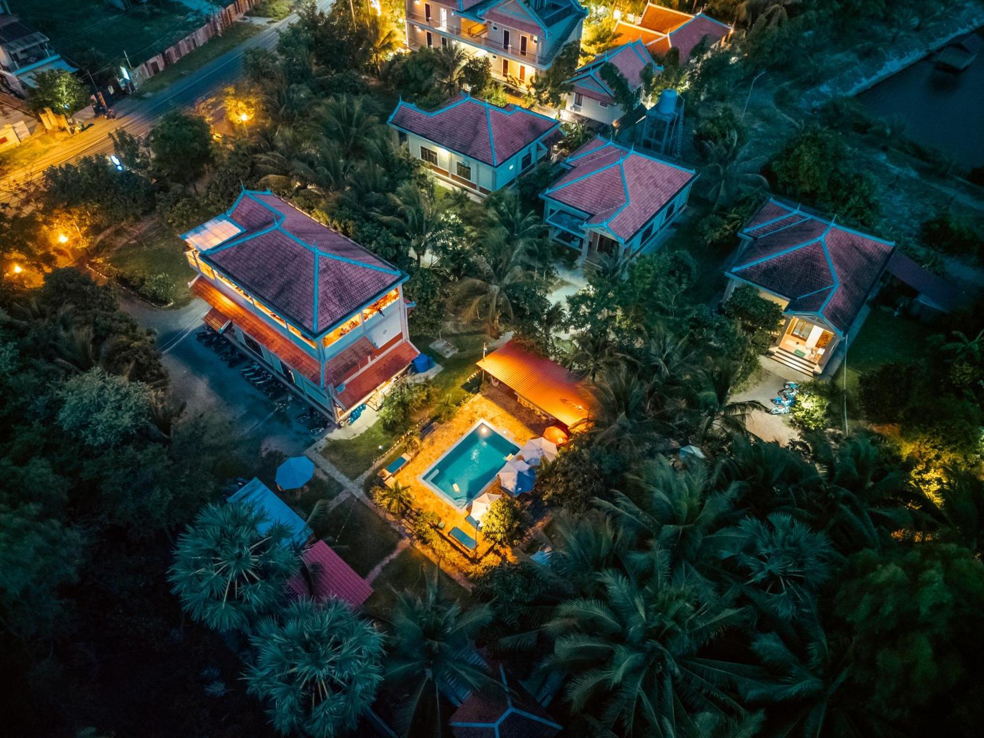Karma Traders Kampot Hostel Eksteriør bilde