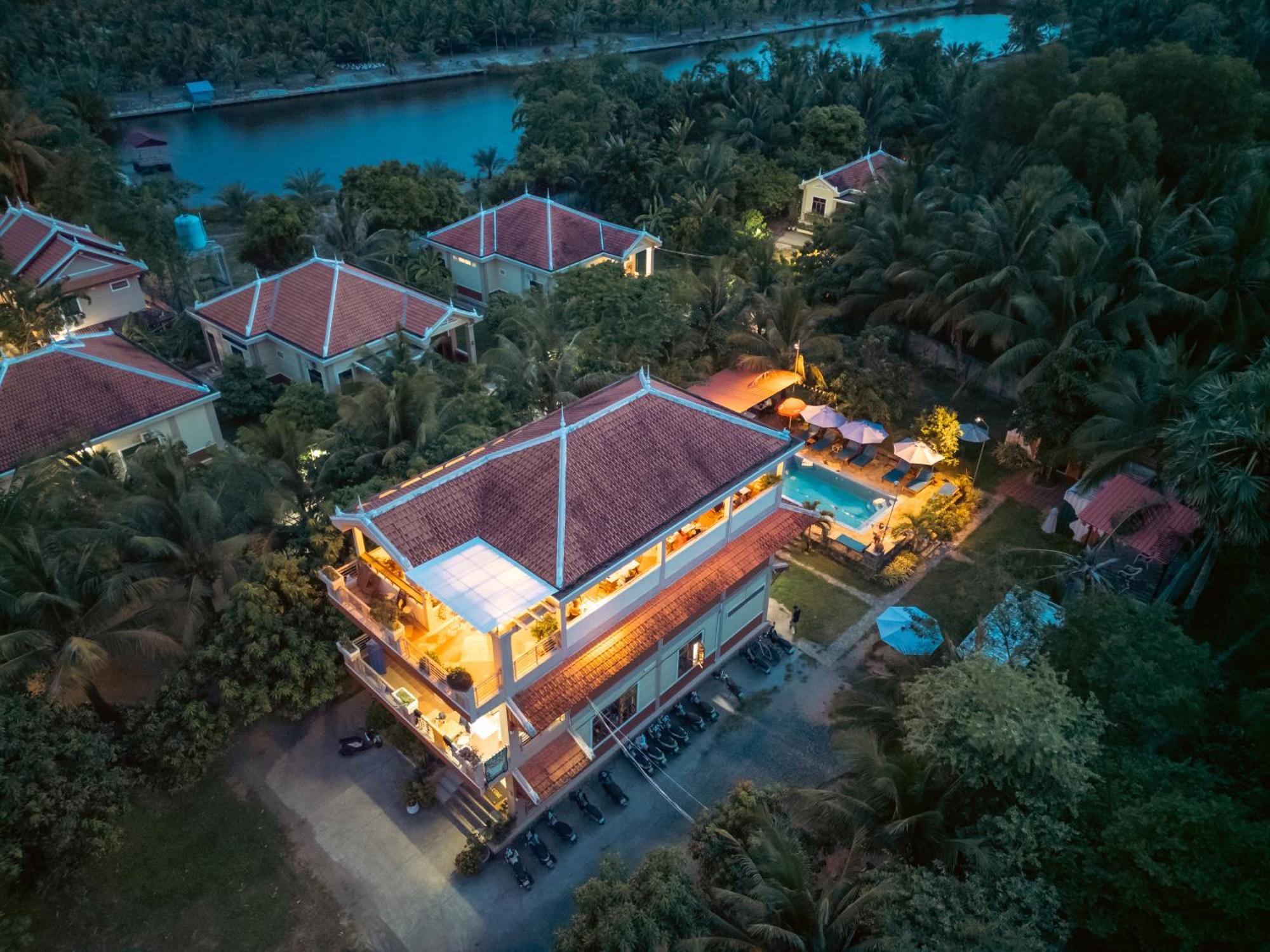 Karma Traders Kampot Hostel Eksteriør bilde