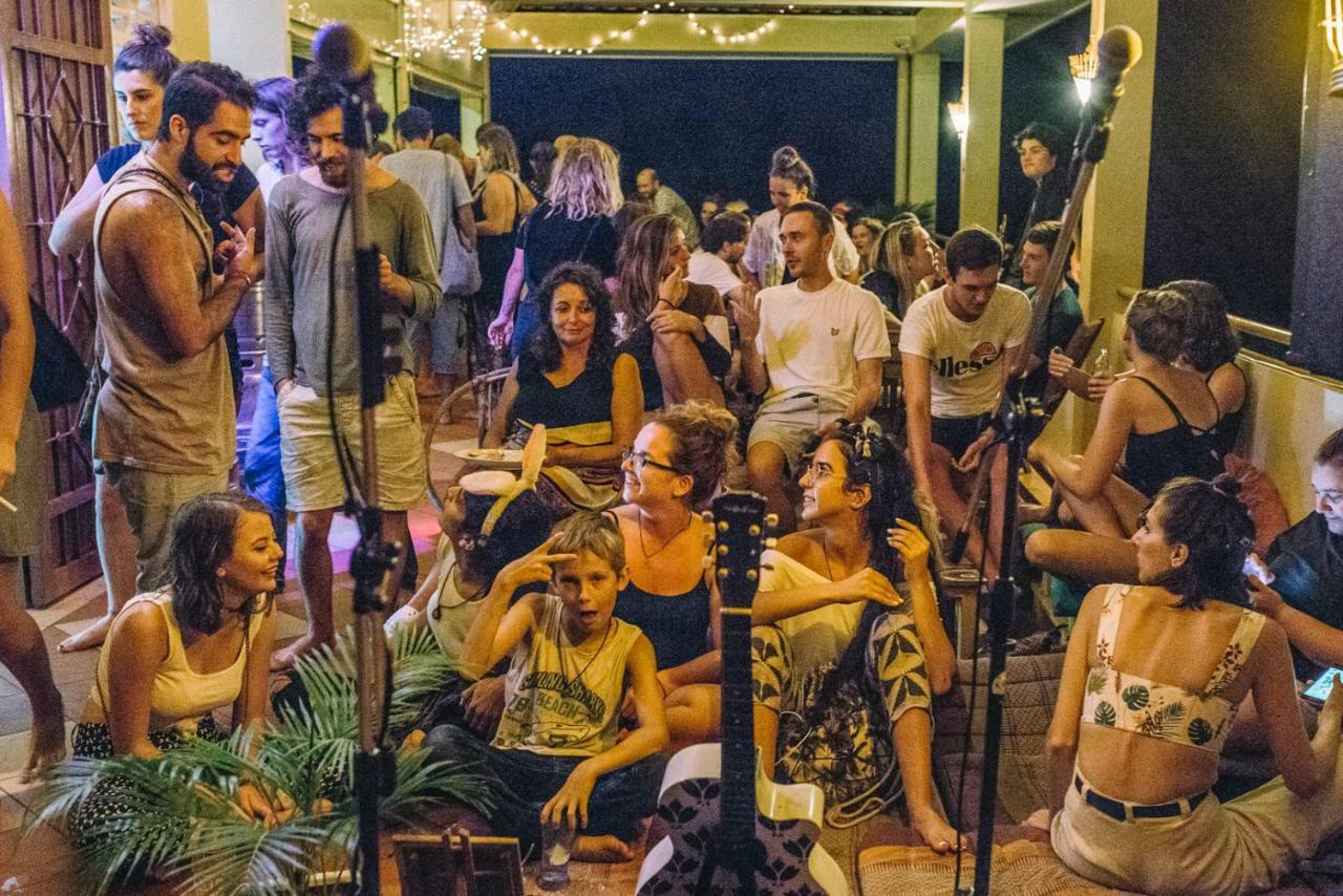 Karma Traders Kampot Hostel Eksteriør bilde